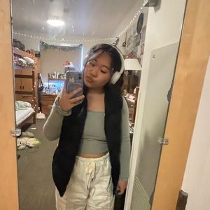 Meet your Posher, Ashley